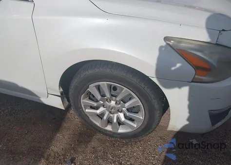 2013 Nissan Altima 2.5 S из США, поврежденный, VIN 1N4AL3AP4DN549868